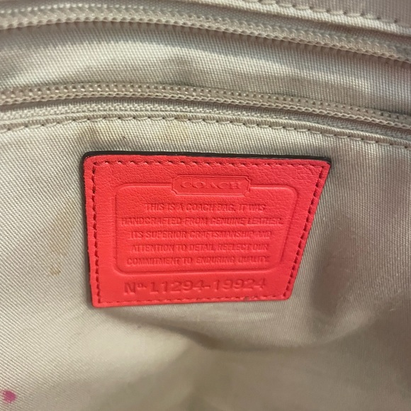 Coach Legacy Leather large Tanner Purse Brass hardware - Picture 9 of 14